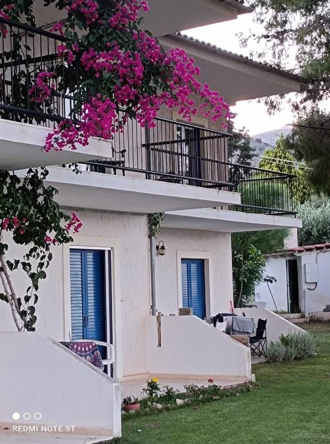 Villa Galaxidi Exterior photo